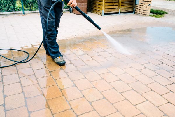 Cost of Pavement Staining in Lynnwood