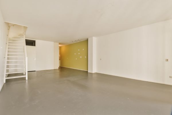 Cost of Basement Floor Tinting in Lynnwood