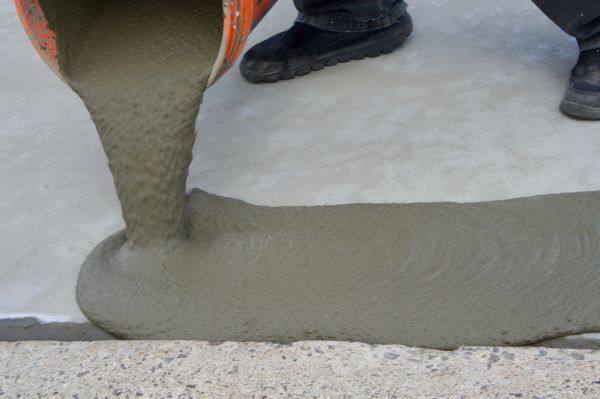 Cost of Cement Overlay Installation in Lynnwood